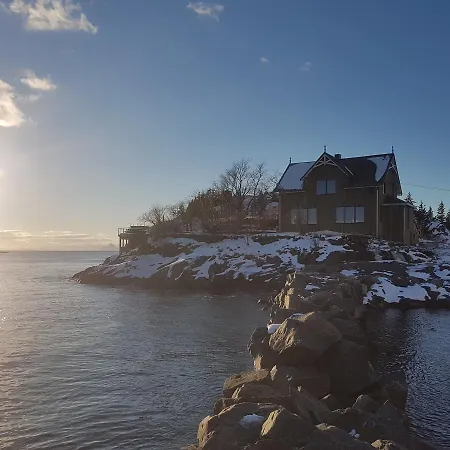 Villa Lofoten Sea House